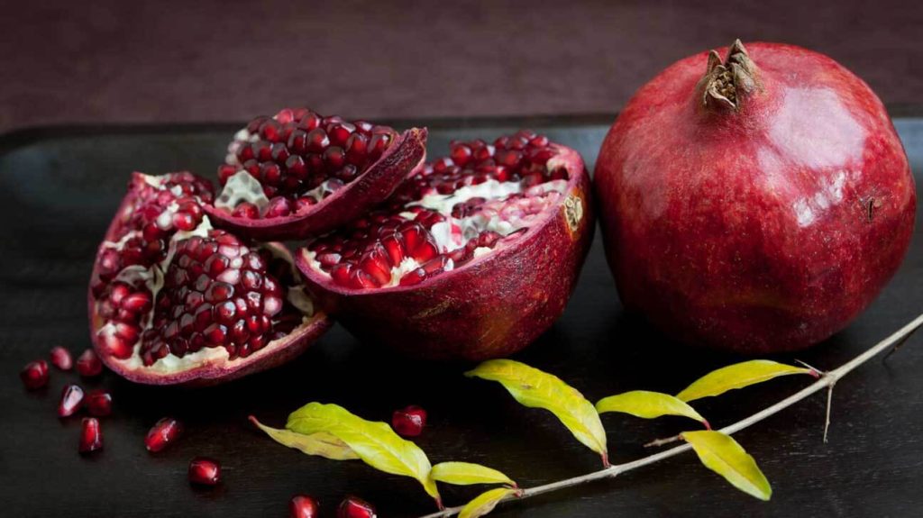 ترکیبات و ویتامینهای موجود در رب انار