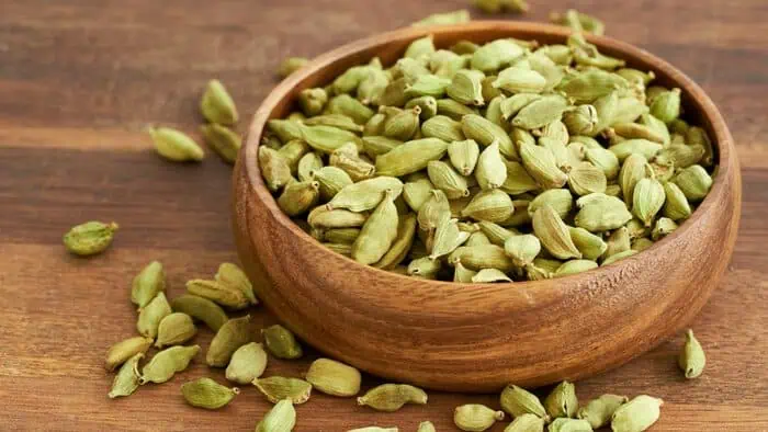 خواص عرق هل-کاهش چربی و کلسترول خون